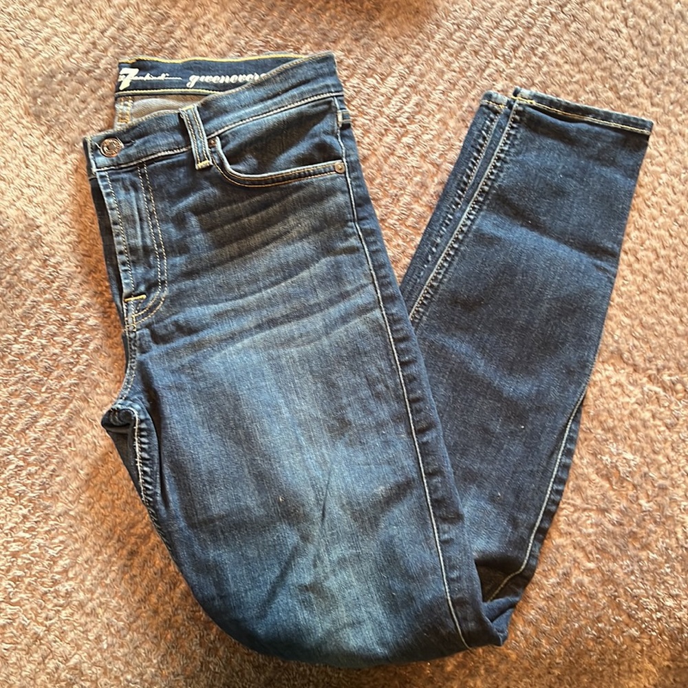 7 For All Mankind Gwenevere Midrise Skinny Jean - Size 29. Good used condition - Picture 4 of 5